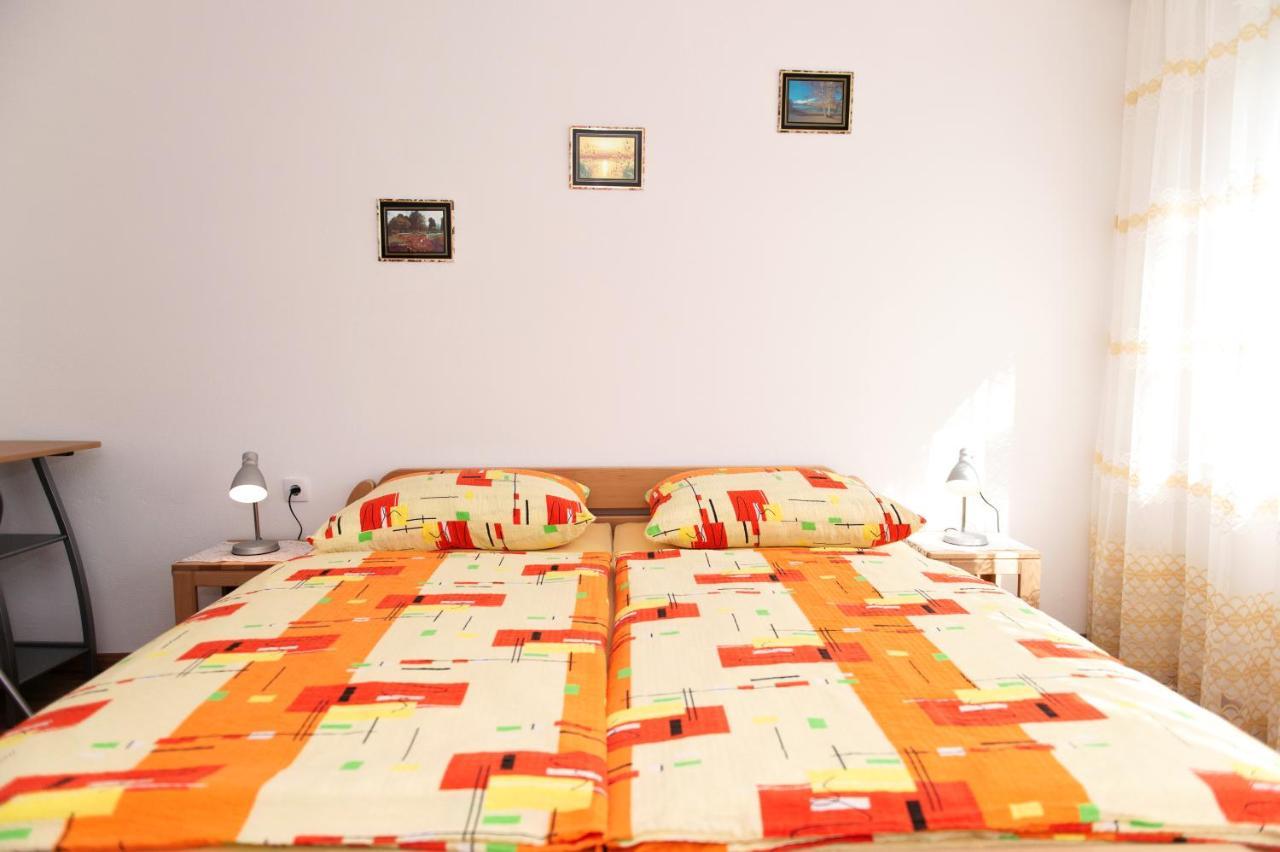 Apartmaji Berginc โคบาริด ภายนอก รูปภาพ