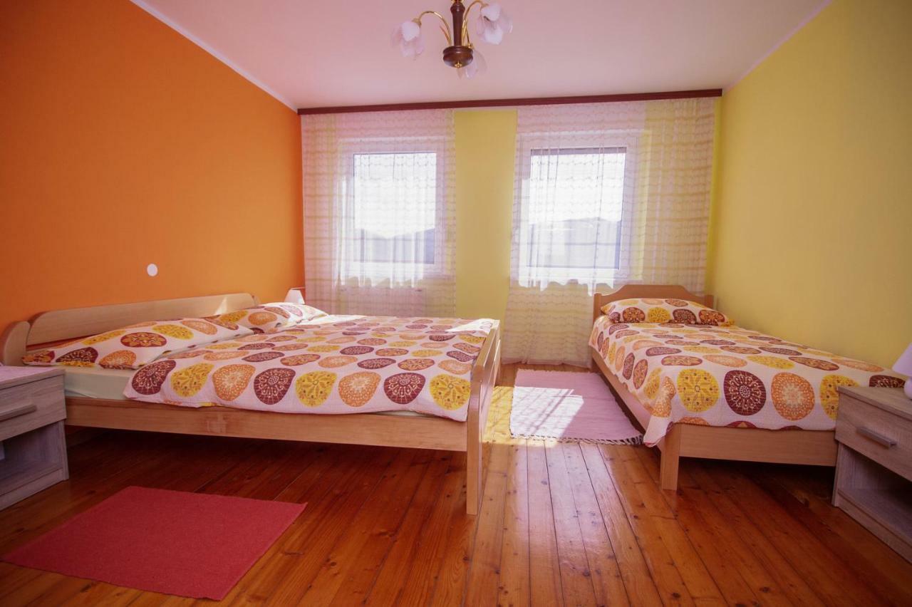 Apartmaji Berginc โคบาริด ภายนอก รูปภาพ