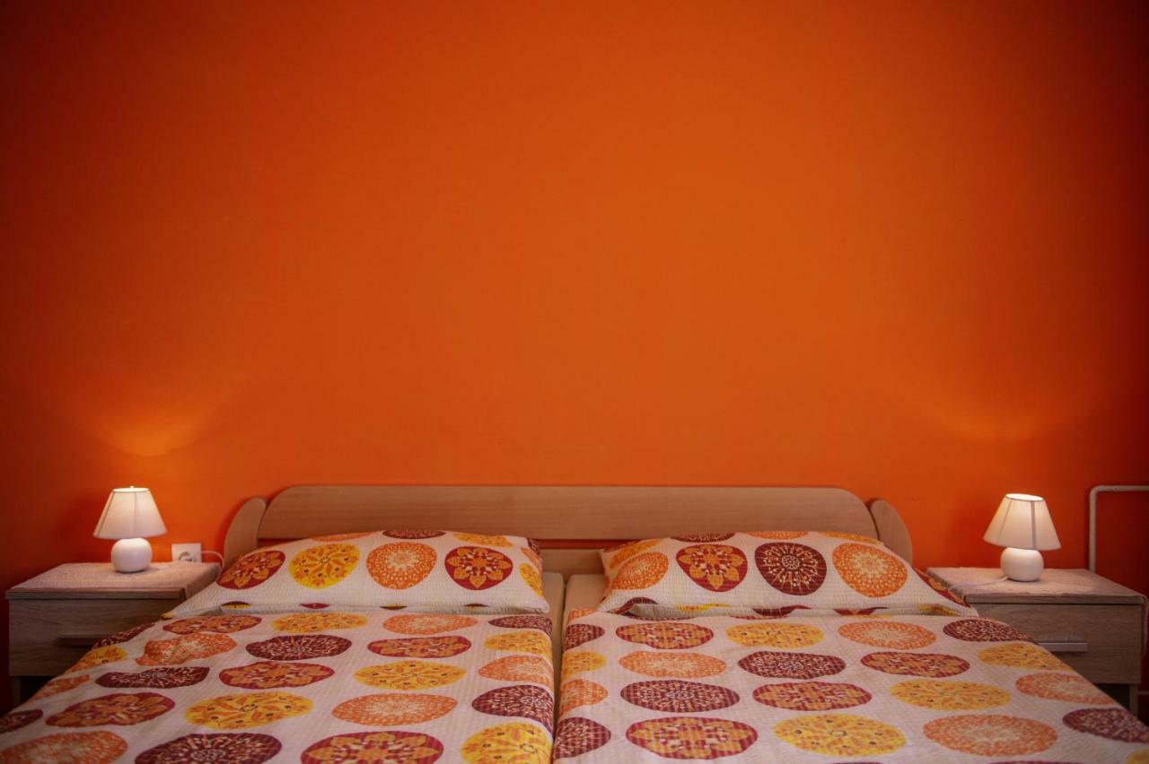 Apartmaji Berginc โคบาริด ภายนอก รูปภาพ